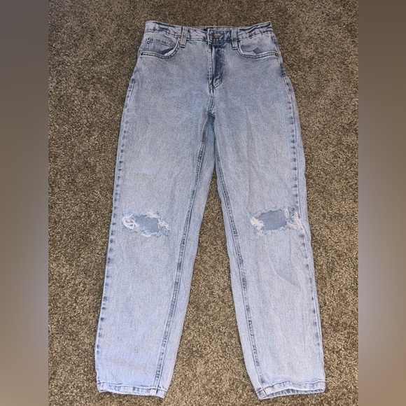 Wild Fable Light Blue Ripped high rise mom Jeans size 6 - Picture 1 of 5